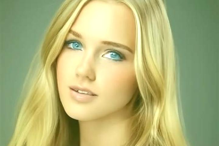Scarlett, 35, a blonde grey-eyed caucasian companion based in Oetaman. Offering Deep French Kissing, Couples, OWO. Available for incall and outcall, overnigh...