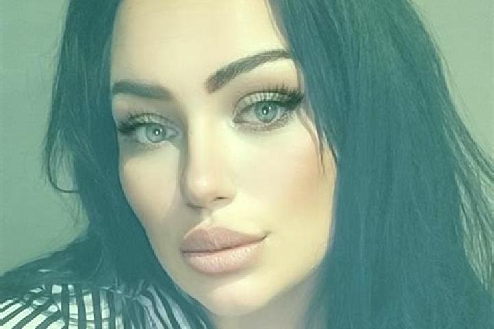 Scarlett, 35 — Escort in Tarnawa Gorna, Poland