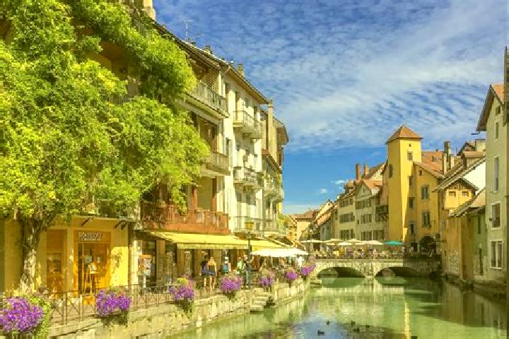 Scarlett, 35 — Escort in Viterne, France