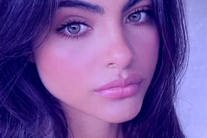 Scarlett, 36, a brunette dark-eyed european companion based in Olivola. Offering Prostate Massage, BDSM, A-Level, Travel Companion. Available for incall and ...