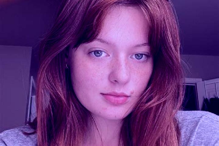 Scarlett, 36, a chestnut green-eyed european companion based in Arc-et-Senans. Offering Tantra, Massage, A-Level. Available for incall and outcall, day and e...