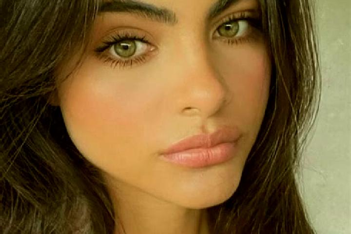 Scarlett, 36, a chestnut hazel-eyed indian companion based in Osimo. Offering Massage, Overnight, Dinner Date, Erotic Massage. Available for incall and outca...