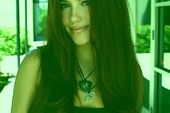 Scarlett, 37, a auburn dark-eyed indian companion based in Dumanlar. Offering Girlfriend Experience, OWO, CIM, Prostate Massage. Available for incall and out...