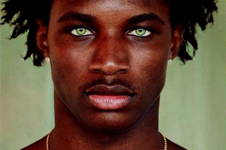 Scarlett, 38, a black green-eyed caucasian companion based in Casas del Castanar. Offering Roleplay, Travel Companion, Duos. Available for incall and outcall...