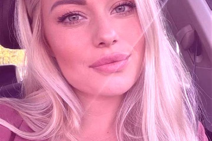 Scarlett, 38, a blonde hazel-eyed mediterranean companion based in La Placita de Morelos. Offering Tantra, CIM, A-Level, BDSM, Roleplay. Available for incall...