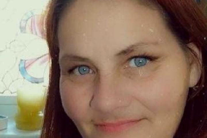 Scarlett, 38, a red blue-eyed caribbean companion based in Edenfield. Offering Overnight, Party Girl, Couples, BDSM. Available for incall and outcall, day an...