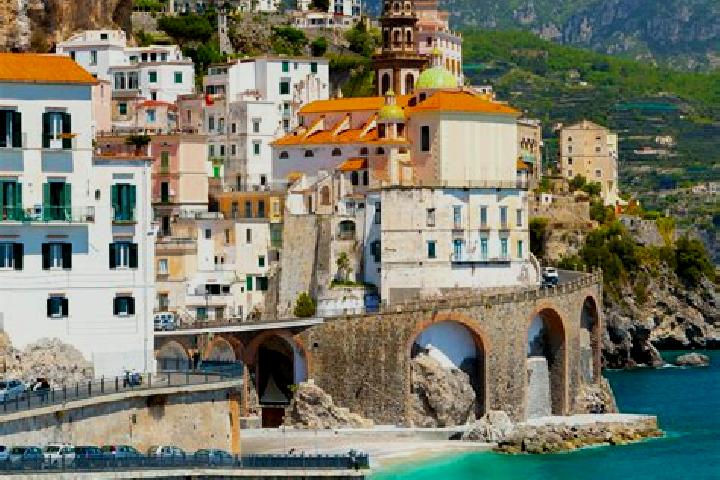 Scarlett, 38 — Escort in Priero, Italy