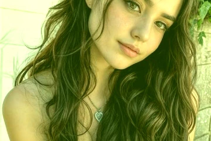 Scarlett, 39, a brunette hazel-eyed middle eastern companion based in Gangapur. Offering Deep French Kissing, Overnight, Party Girl, OWO, Dinner Date. Availa...