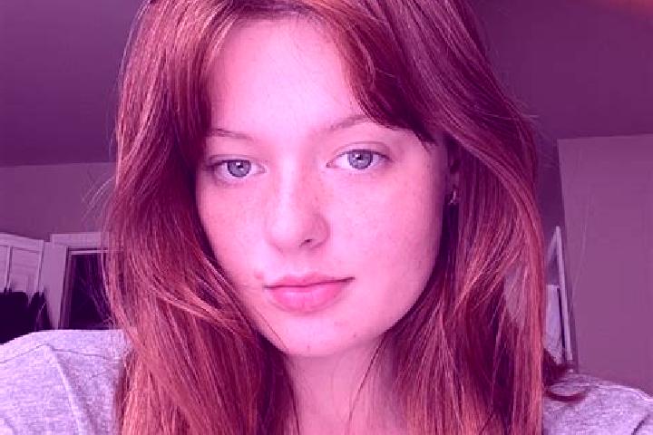 Scarlett, 39, a red grey-eyed latina companion based in Carmen Yalchuch. Offering OWO, Travel Companion, CIM. Available for incall and outcall, overnight boo...