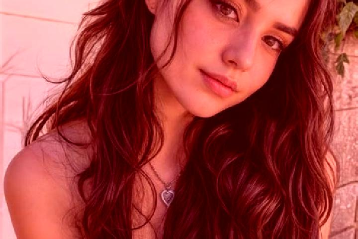 Sienna, 20, a brunette hazel-eyed caucasian companion based in Hengshui. Offering Deep French Kissing, 69, Prostate Massage, Massage, Erotic Massage. Availab...