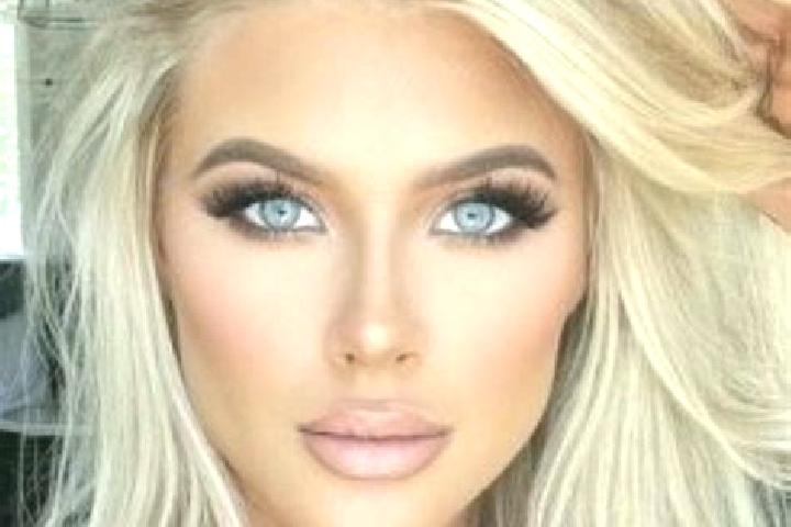 Sienna, 20, a platinum blonde amber-eyed caribbean companion based in Palomonte. Offering Domination, CIM, Overnight, Dinner Date. Available for incall and o...