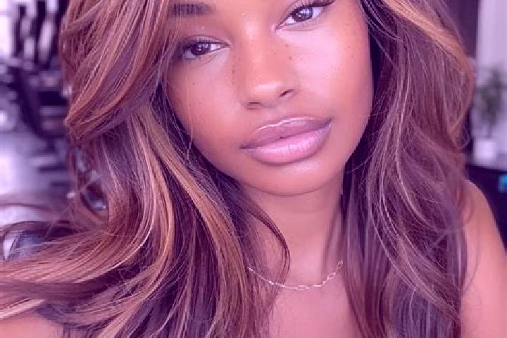 Sienna, 21, a dark blonde hazel-eyed mixed companion based in Victorico R. Grajales (Iglesia Vieja). Offering Domination, Tantra, 69, Party Girl. Available f...
