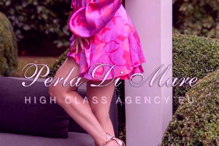 Sienna, 21 — Escort in Aschileu Mare, Romania