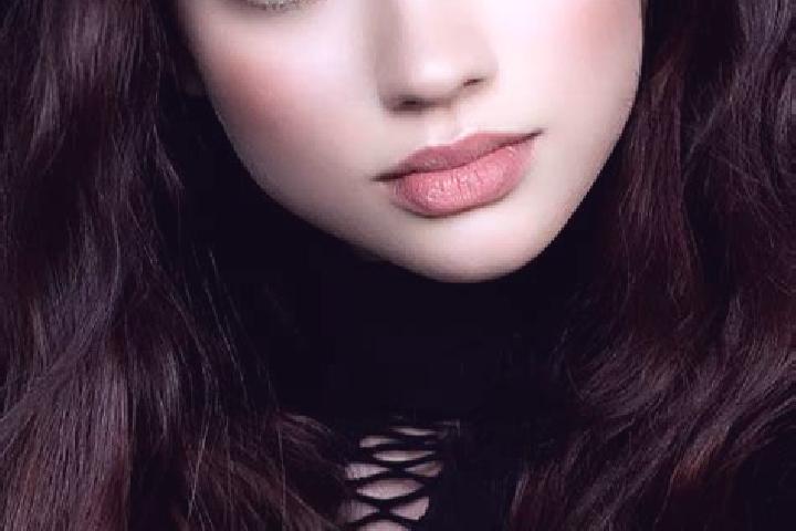Sienna, 22, a brunette dark-eyed caribbean companion based in Nova Milanese. Offering Overnight, BDSM, Travel Companion. Available for incall and outcall, da...