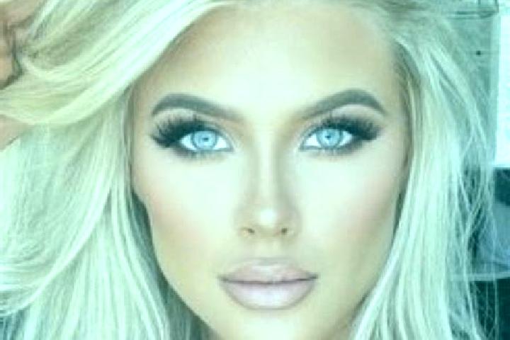Sienna, 22, a platinum blonde amber-eyed caucasian companion based in Teluk Kuantan. Offering BDSM, Roleplay, Massage. Available for incall and outcall, over...