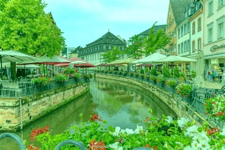 Sienna, 22 — Escort in Saarburg, Germany