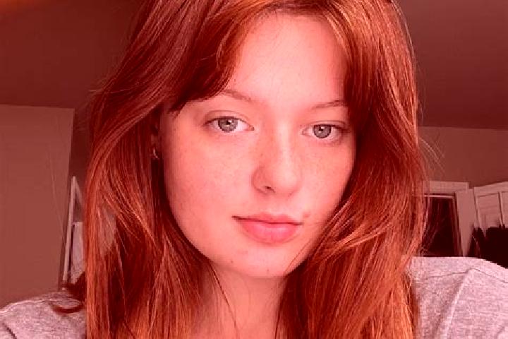 Sienna, 23, a auburn grey-eyed caucasian companion based in La Quebrada. Offering Fetish, A-Level. Available for incall and outcall, day and evening dates.