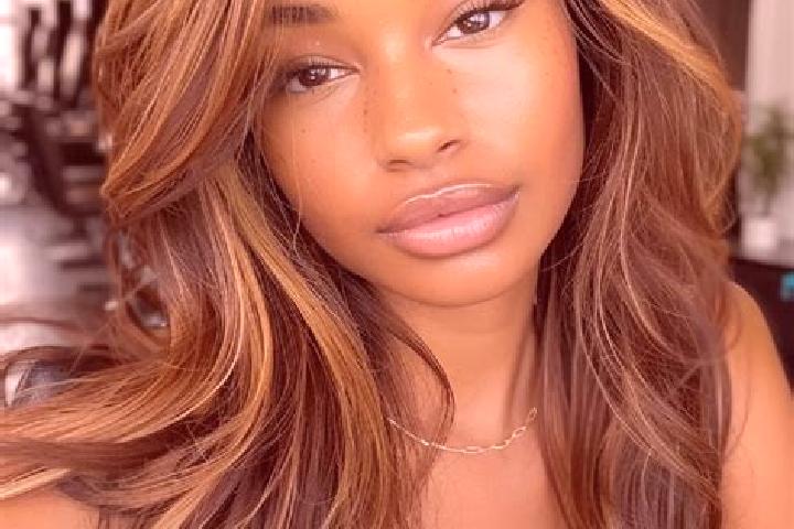 Sienna, 23, a dark blonde amber-eyed mixed companion based in Mo ynoq Shahri. Offering GFE, Party Girl. Available for incall and outcall, day and evening dates.