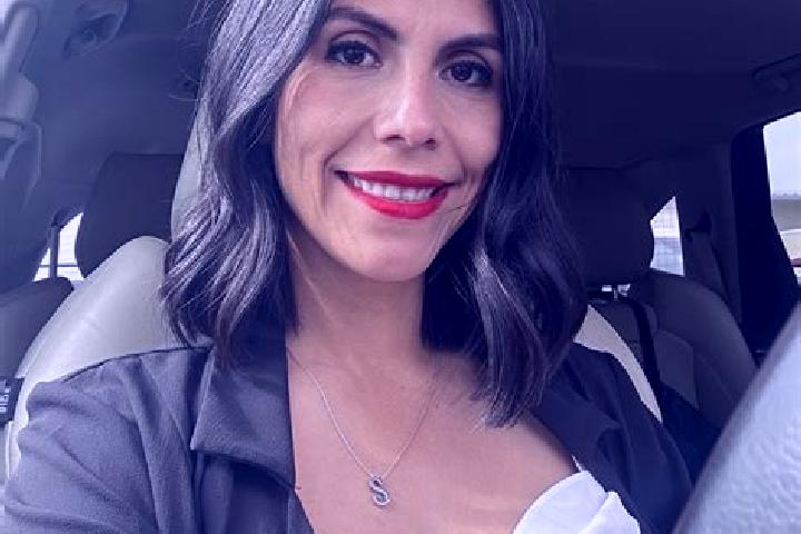 Sienna, 23 — Escort in Saint Hedwig, United States