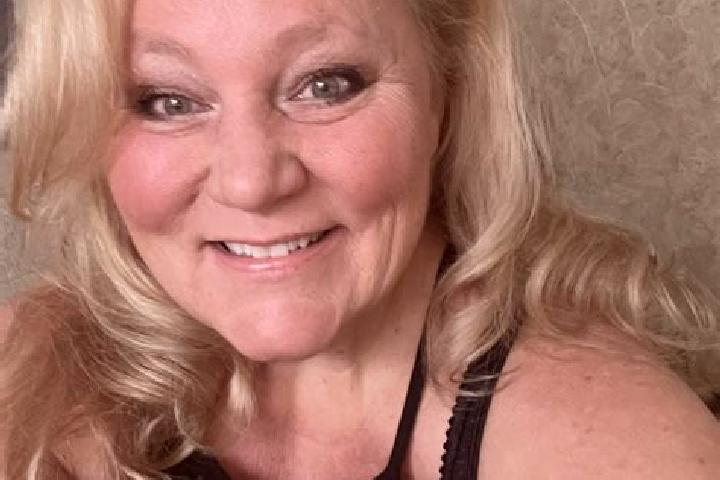Sienna, 23 — Escort in Salineville, United States