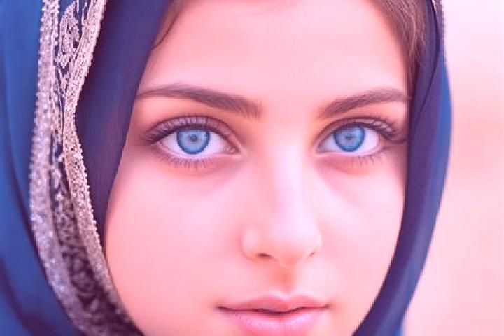 Sienna, 24, a chestnut blue-eyed middle eastern companion based in Sosa. Offering OWO, Girlfriend Experience, Dinner Date, 69, BDSM. Available for incall and...