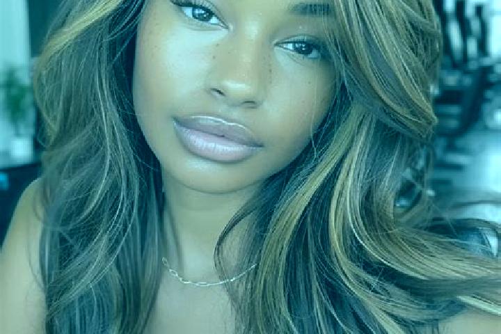 Sienna, 24, a dark blonde amber-eyed mixed companion based in Khanbaniara. Offering A-Level, Striptease, Travel Companion, Domination, Roleplay. Available fo...