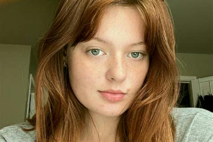 Sienna, 24, a red dark-eyed caucasian companion based in Talme El azar. Offering A-Level, Tantra, Couples, OWO. Available for incall and outcall, day and eve...