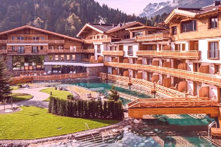 Sienna, 24 — Escort in Scheffau am Wilden Kaiser, Austria