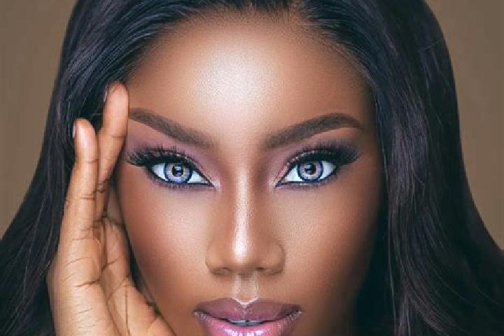 Sienna, 25, a chestnut blue-eyed ebony companion based in Nuanchitang. Offering 69, Fetish, Couples. Available for incall and outcall, day and evening dates.