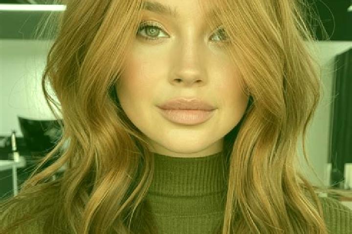 Sienna, 26, a auburn amber-eyed slavic companion based in Balsorano Nuovo. Offering Party Girl, Couples, Girlfriend Experience, CIM. Available for incall and...