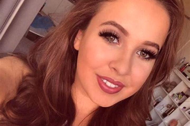 Sienna, 26, a brunette amber-eyed middle eastern companion based in Gonbad-e Kavus. Offering BDSM, Prostate Massage, Tantra, Striptease. Available for incall...