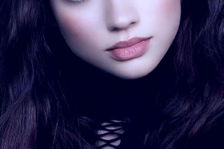 Sienna, 26, a brunette dark-eyed european companion based in Chatillon-la-Palud. Offering Dinner Date, Party Girl, CIM, Overnight, Prostate Massage. Availabl...