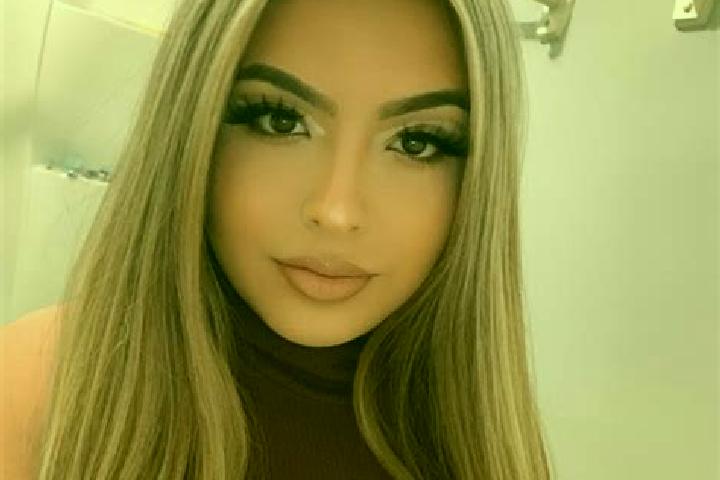 Sienna, 27, a blonde dark-eyed latina companion based in Capdenac. Offering Dinner Date, Roleplay, Massage, Girlfriend Experience. Available for incall and o...