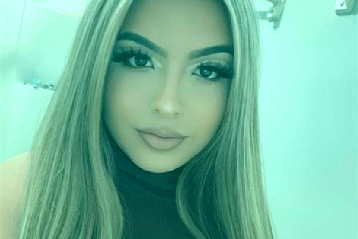 Sienna, 27, a blonde hazel-eyed latina companion based in Predappio. Offering Roleplay, Duos, Massage, A-Level, Party Girl. Available for incall and outcall,...