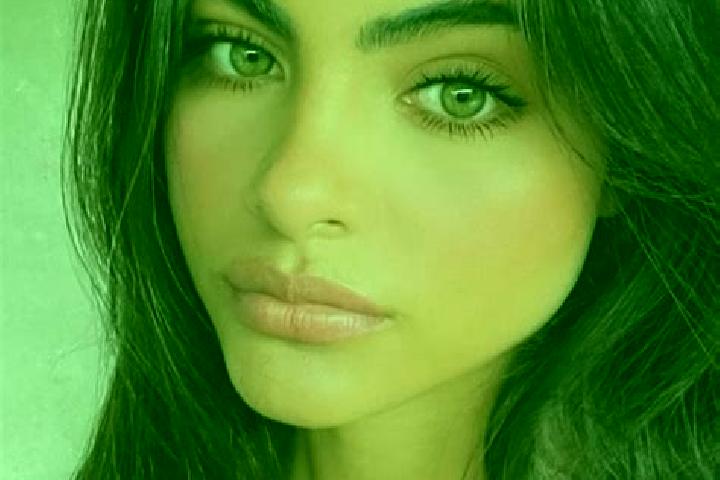 Sienna, 27, a brunette grey-eyed indian companion based in Ernestina. Offering Party Girl, Erotic Massage, Duos, Fetish. Available for incall and outcall, da...