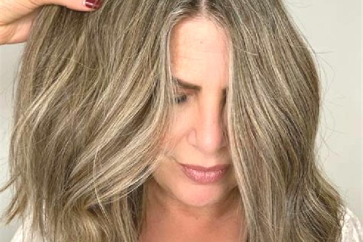 Sienna, 27, a dark blonde grey-eyed caucasian companion based in Menin. Offering Massage, Deep French Kissing, OWO, Domination. Available for incall and outc...