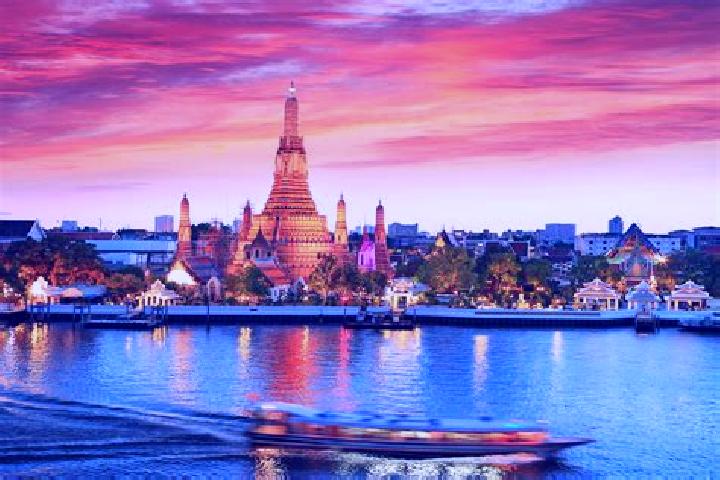 Sienna, 27 — Escort in Ban Khok, Thailand