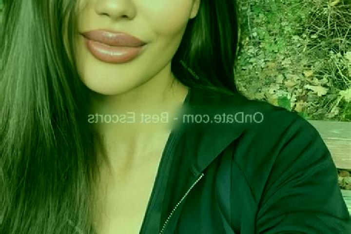 Sienna, 27 — Escort in Berkarat, Armenia
