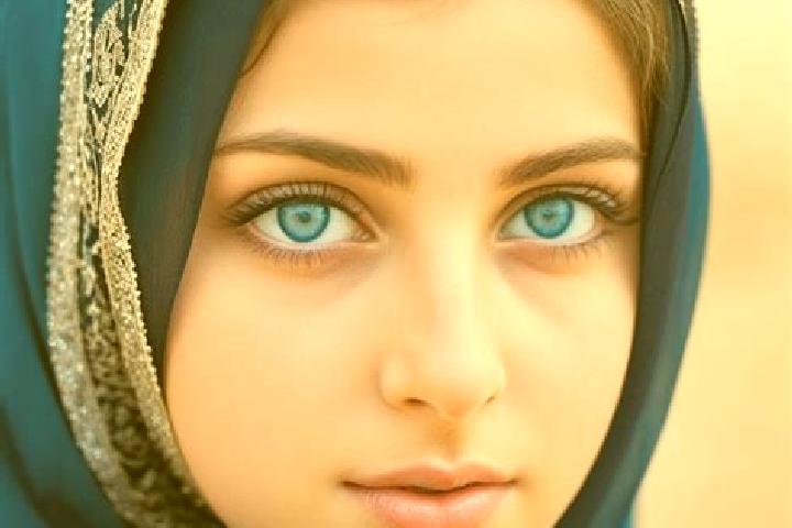 Sienna, 28, a blonde blue-eyed middle eastern companion based in Vrina. Offering Striptease, BDSM, CIM, Travel Companion. Available for incall and outcall, d...