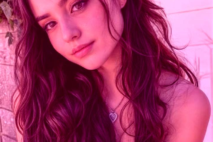 Sienna, 28, a chestnut hazel-eyed caucasian companion based in Channapatna. Offering Dinner Date, 69, GFE, Striptease, Tantra. Available for incall and outca...