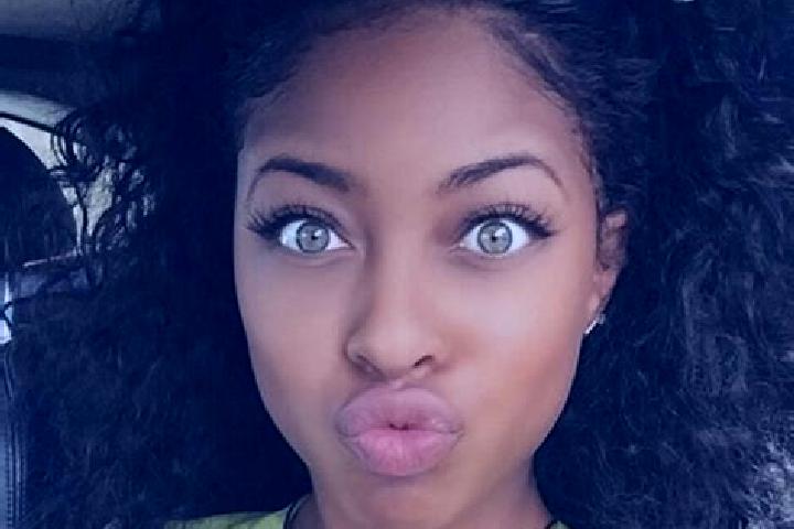 Sienna, 28, a dark blonde green-eyed ebony companion based in Carniceni. Offering A-Level, Travel Companion, Fetish. Available for incall and outcall, overni...