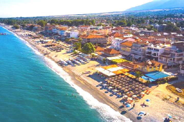Sienna, 28 — Escort in Paralia Vatheos, Greece