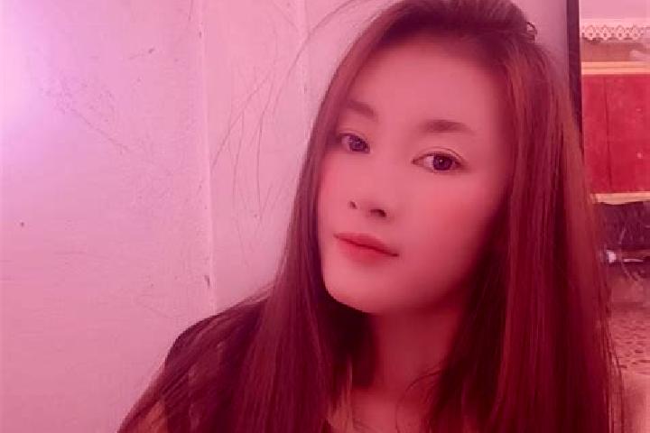 Sienna, 28 — Escort in Xam Nua, Laos