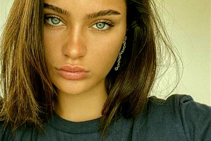 Sienna, 29, a brunette dark-eyed slavic companion based in Kuhin. Offering Tantra, Striptease, Travel Companion, Erotic Massage. Available for incall and out...