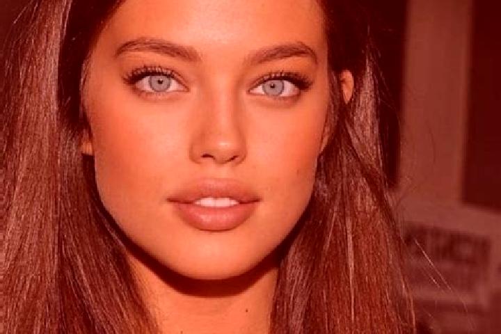Sienna, 29, a chestnut green-eyed mediterranean companion based in Redgranite. Offering A-Level, Massage, Prostate Massage. Available for incall and outcall,...