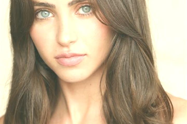 Sienna, 29, a red green-eyed latina companion based in Ravelsbach. Offering Party Girl, Roleplay, Massage, Erotic Massage, Couples. Available for incall and ...
