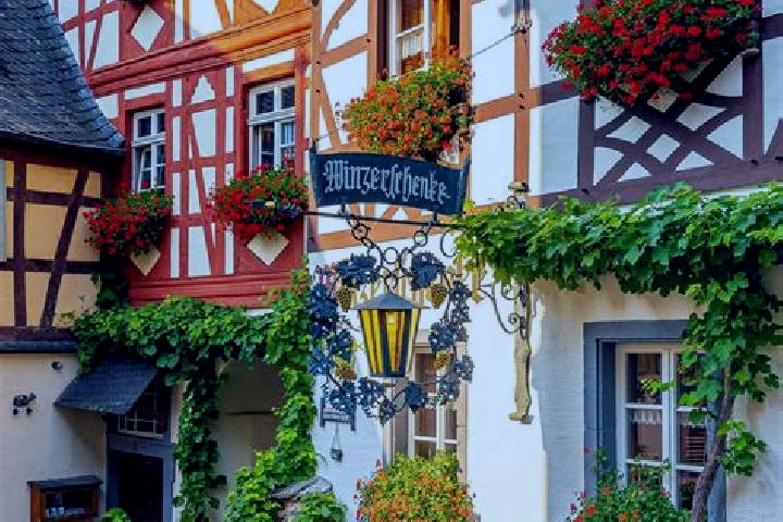 Sienna, 29 — Escort in Masthorn, Germany