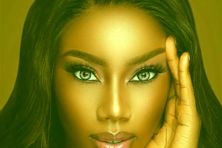 Sienna, 30, a auburn blue-eyed ebony companion based in Mostkowo. Offering Fetish, A-Level, Prostate Massage, Girlfriend Experience. Available for incall and...