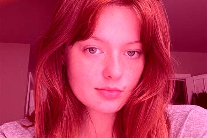 Sienna, 30, a auburn grey-eyed caucasian companion based in Sokolovo-Kundryuchenskiy. Offering OWO, Overnight, BDSM. Available for incall and outcall, day an...