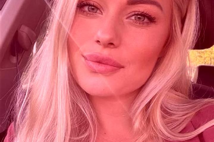 Sienna, 30, a blonde hazel-eyed caribbean companion based in Langourla. Offering Erotic Massage, Girlfriend Experience, A-Level. Available for incall and out...